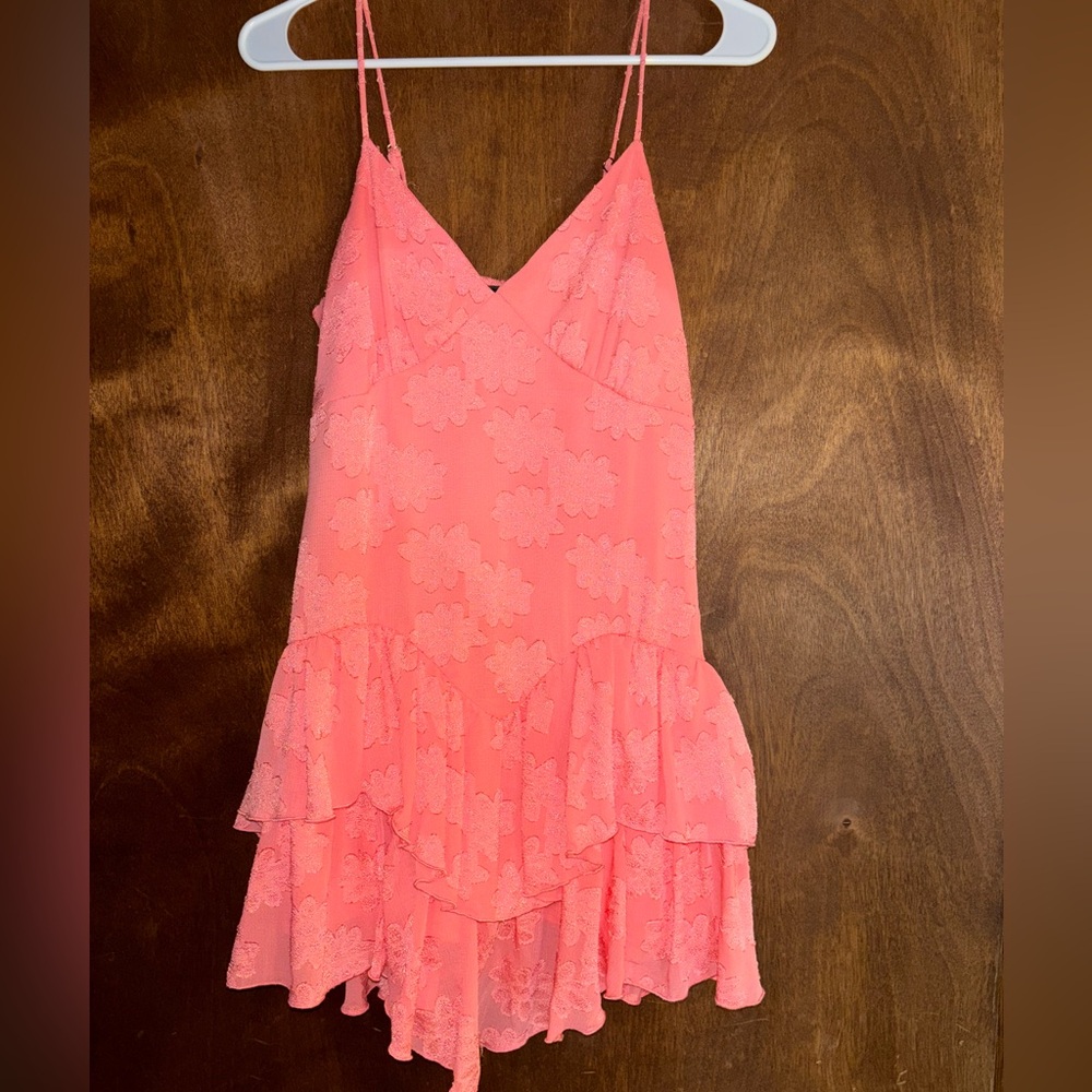 Mini pink dress, great for summer